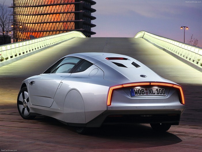 VOLKSWAGEN-XL1